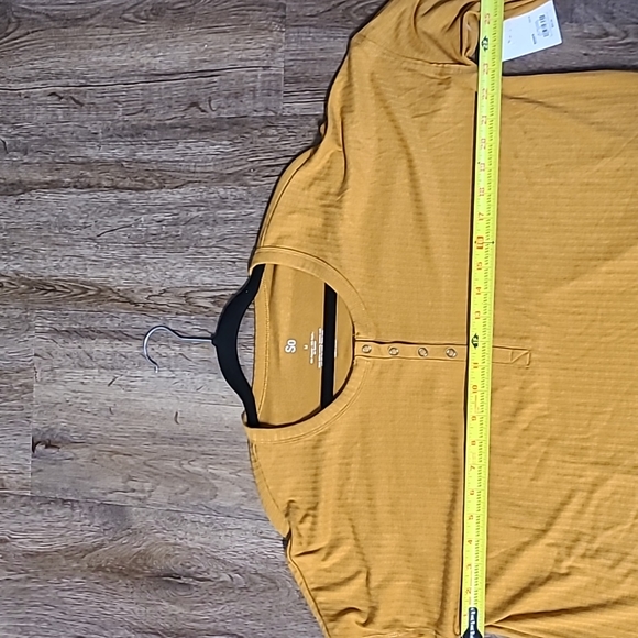 SO BRAND WOMENS MEDIUM TOP "WARM GINGER". OVER SIZED HENLEY TEE - Picture 6 of 10